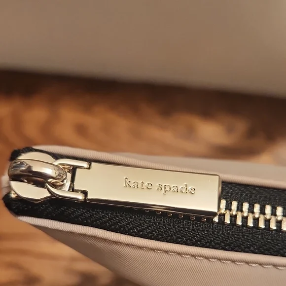 Kate Spade Kitt Beige Tote NWT - Picture 9 of 10